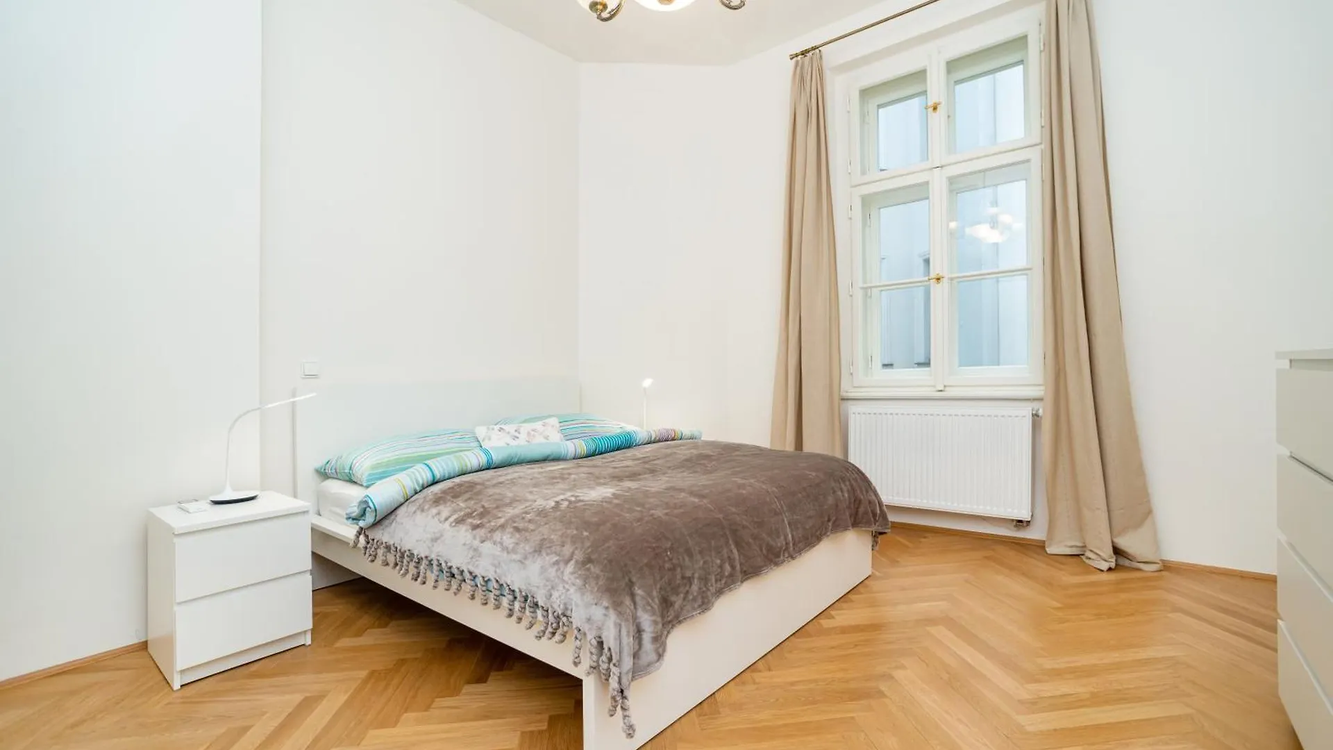 Quiet Apartment In The Old Town 布拉格