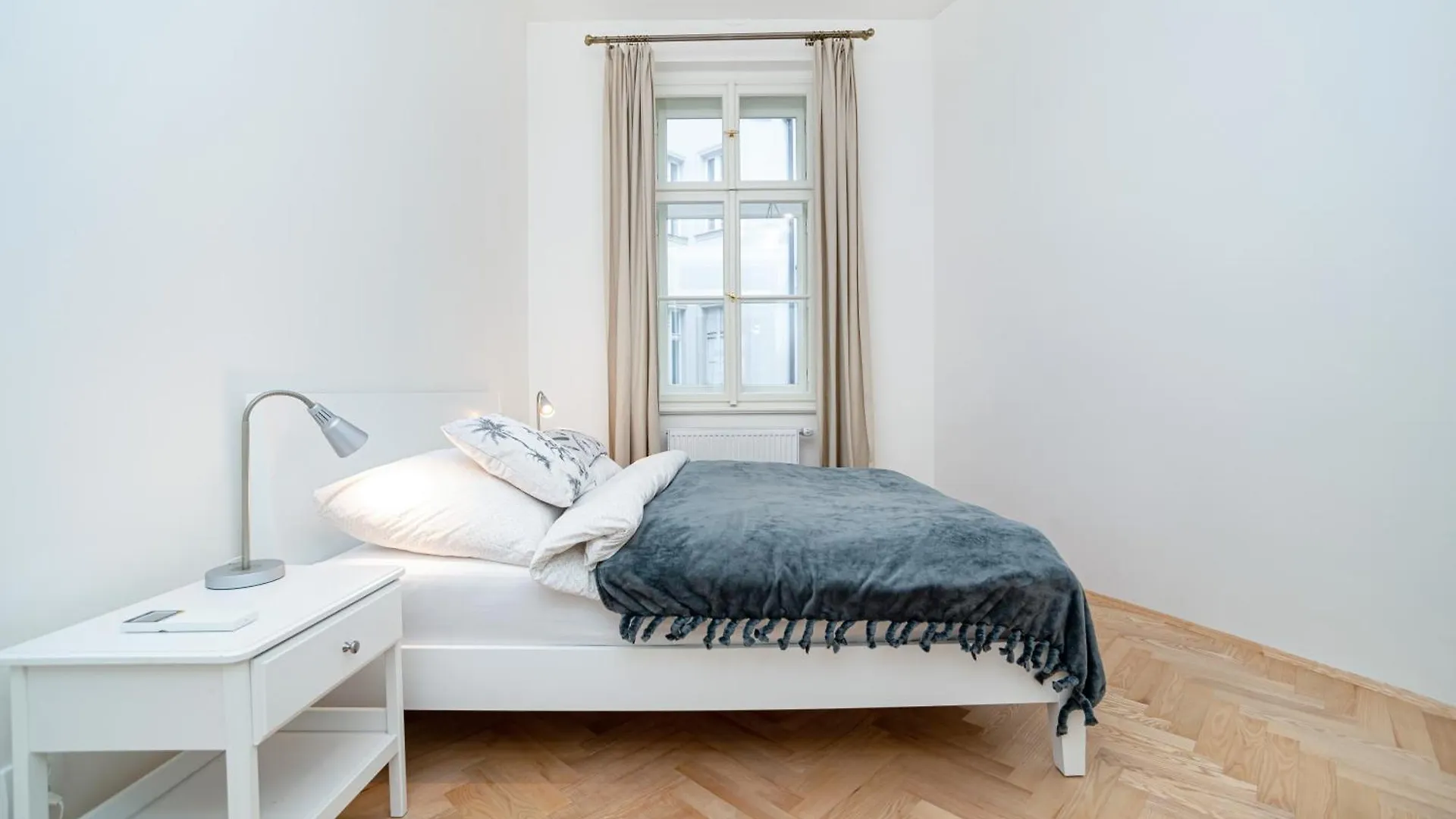 Quiet Apartment In The Old Town 布拉格