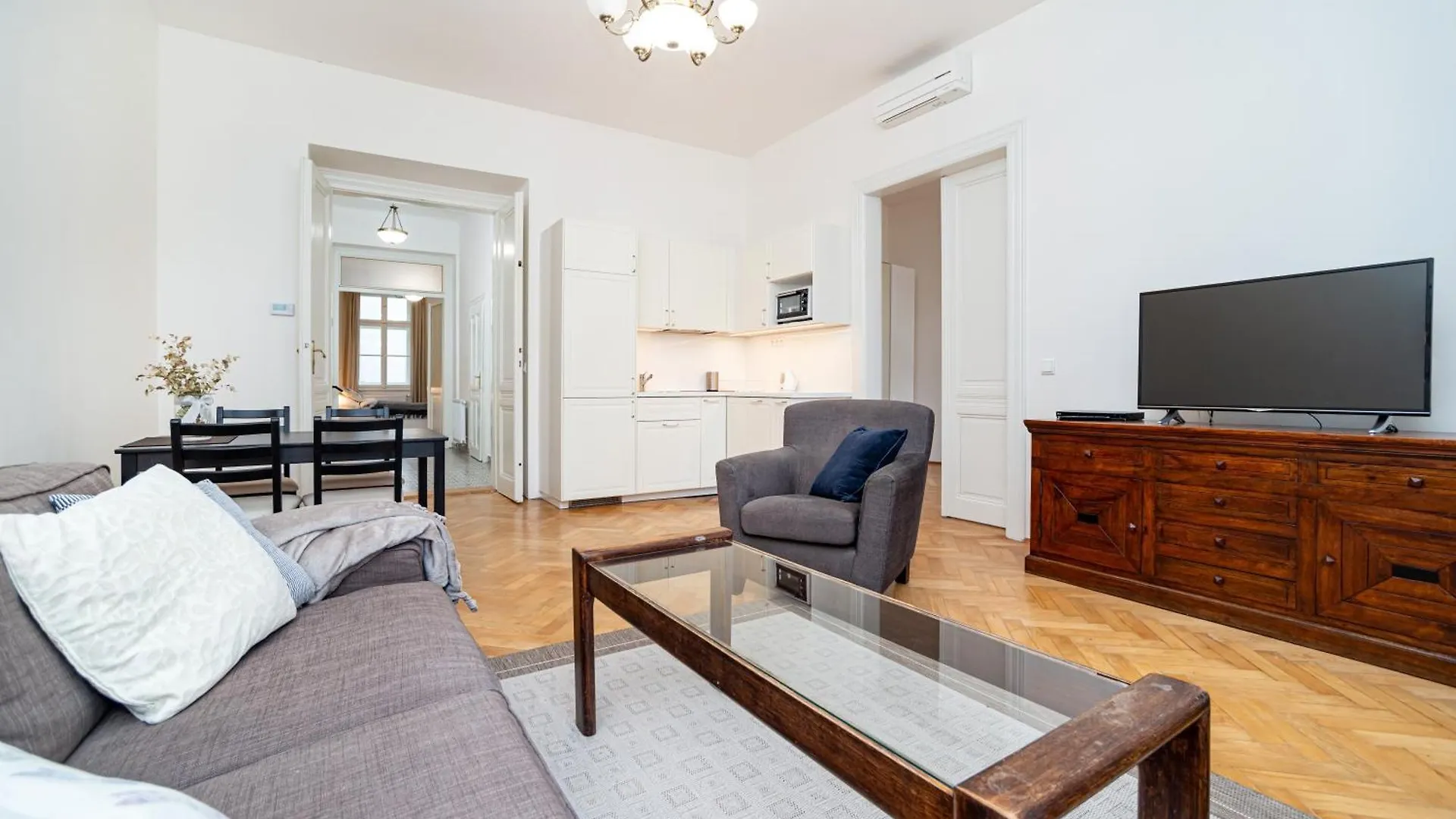 Quiet Apartment In The Old Town 布拉格